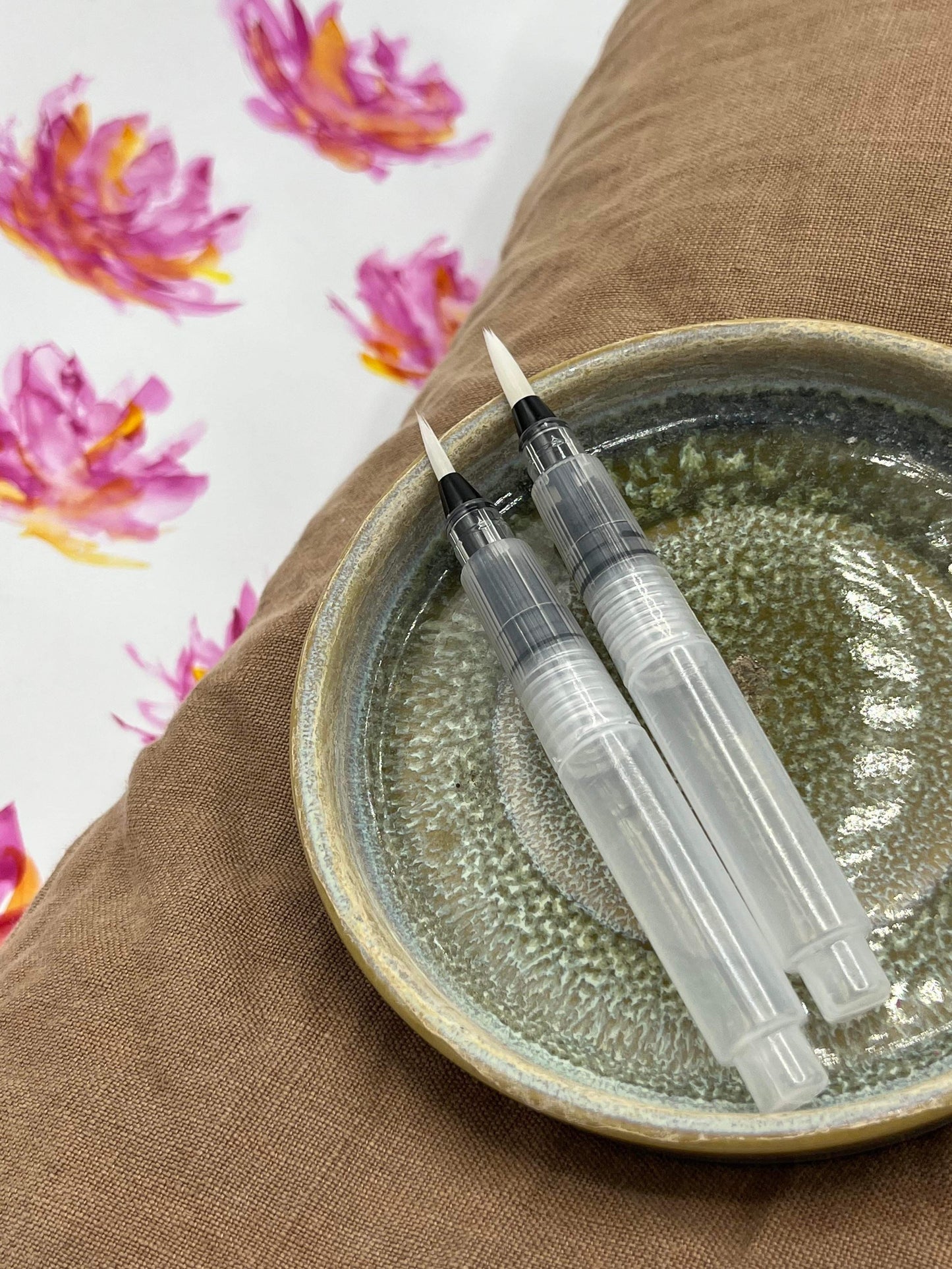 Travel Brush-SQ4176094