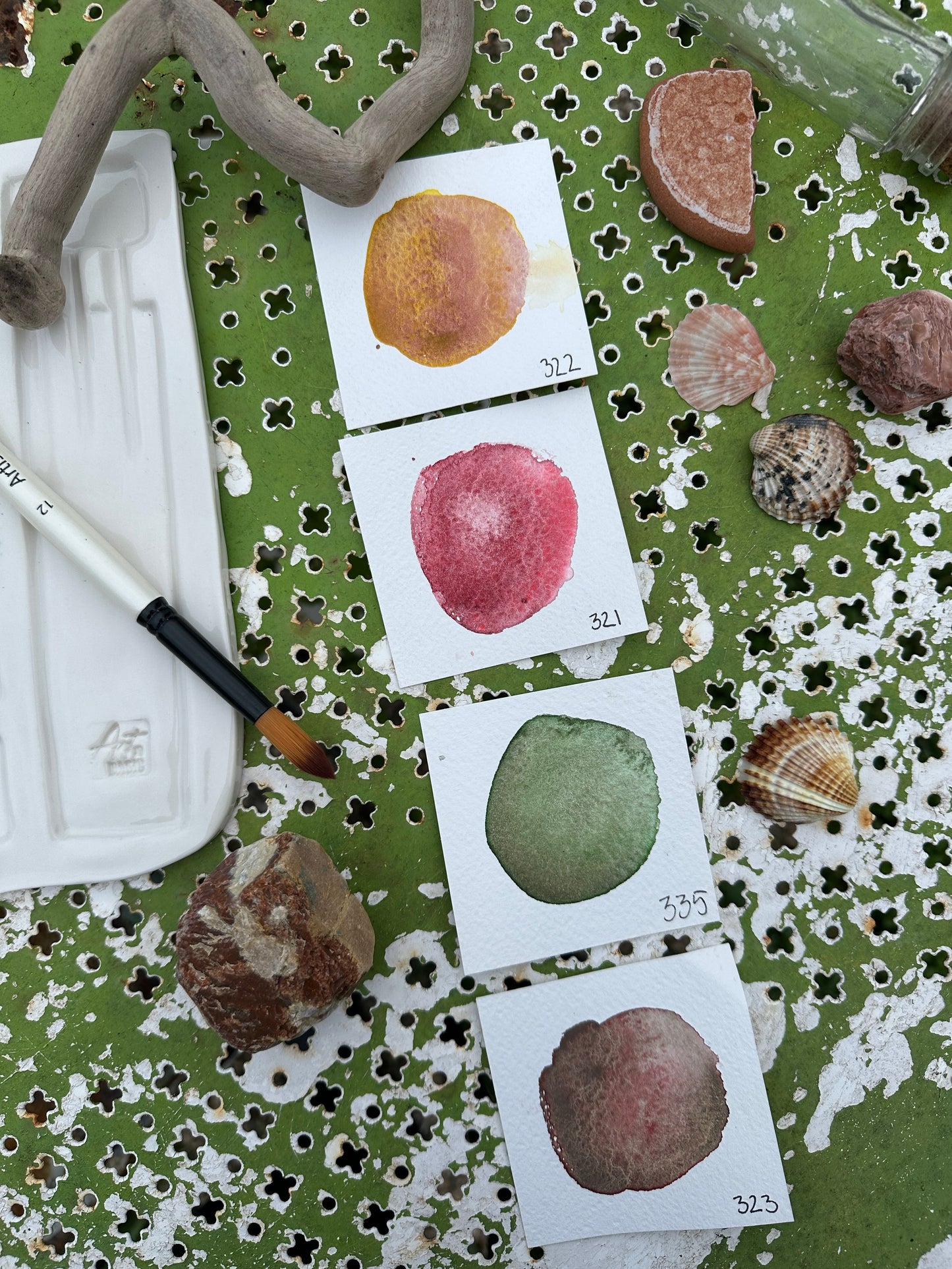 NEW - The Driftwood Memories Palette - no. 322, 321, 335 & 323