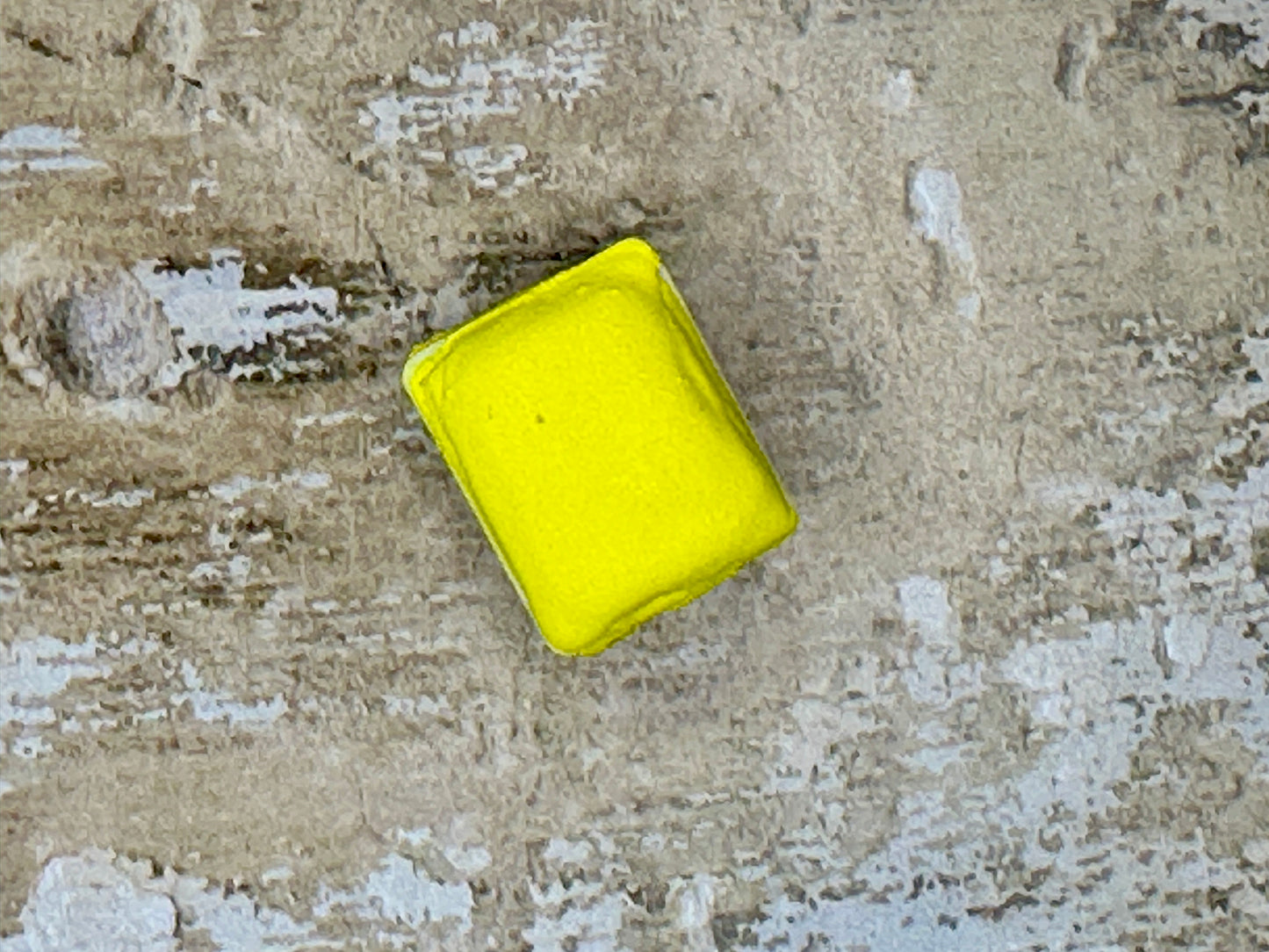 Studio Yellow - No. 38