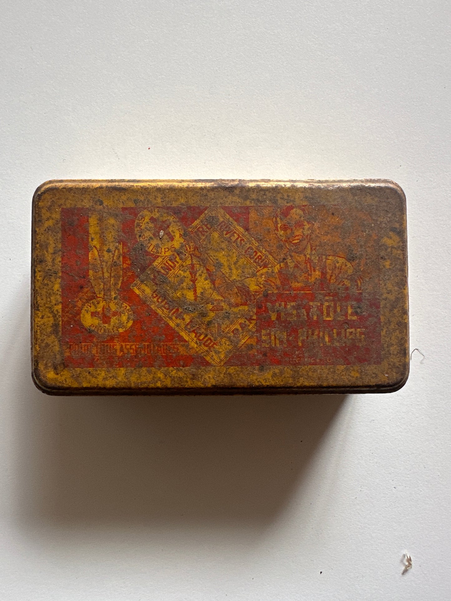 Vintage Red and Gold French Tin